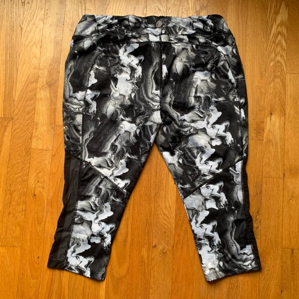 Avia Capris Black Tie Dye Leggings Womens XL - Picture 7 of 10